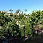 Hébergement de vacances Emplacement Idéal Pour Cette Maisonnette Avec Jardin Et Cuisine D'été Roquebrune-Cap-Martin