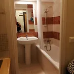 Hébergement de vacances Emplacement Idéal Pour Cette Maisonnette Avec Jardin Et Cuisine D'été *