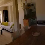 Hébergement de vacances Emplacement Idéal Pour Cette Maisonnette Avec Jardin Et Cuisine D'été *