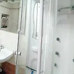 Emplacement Idéal Pour Cette Maisonnette Avec Jardin Et Cuisine D'été Hébergement de vacances *