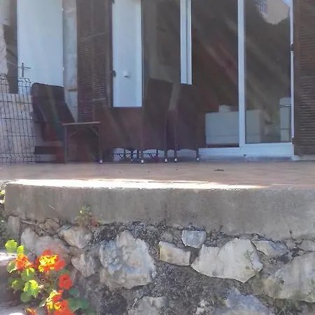 בית נופש Emplacement Ideal Pour Cette Maisonnette Avec Jardin Et Cuisine D'ete *